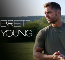 Brett Young at Pacific Amphitheatre Brett Young at Pacific Amphitheatre